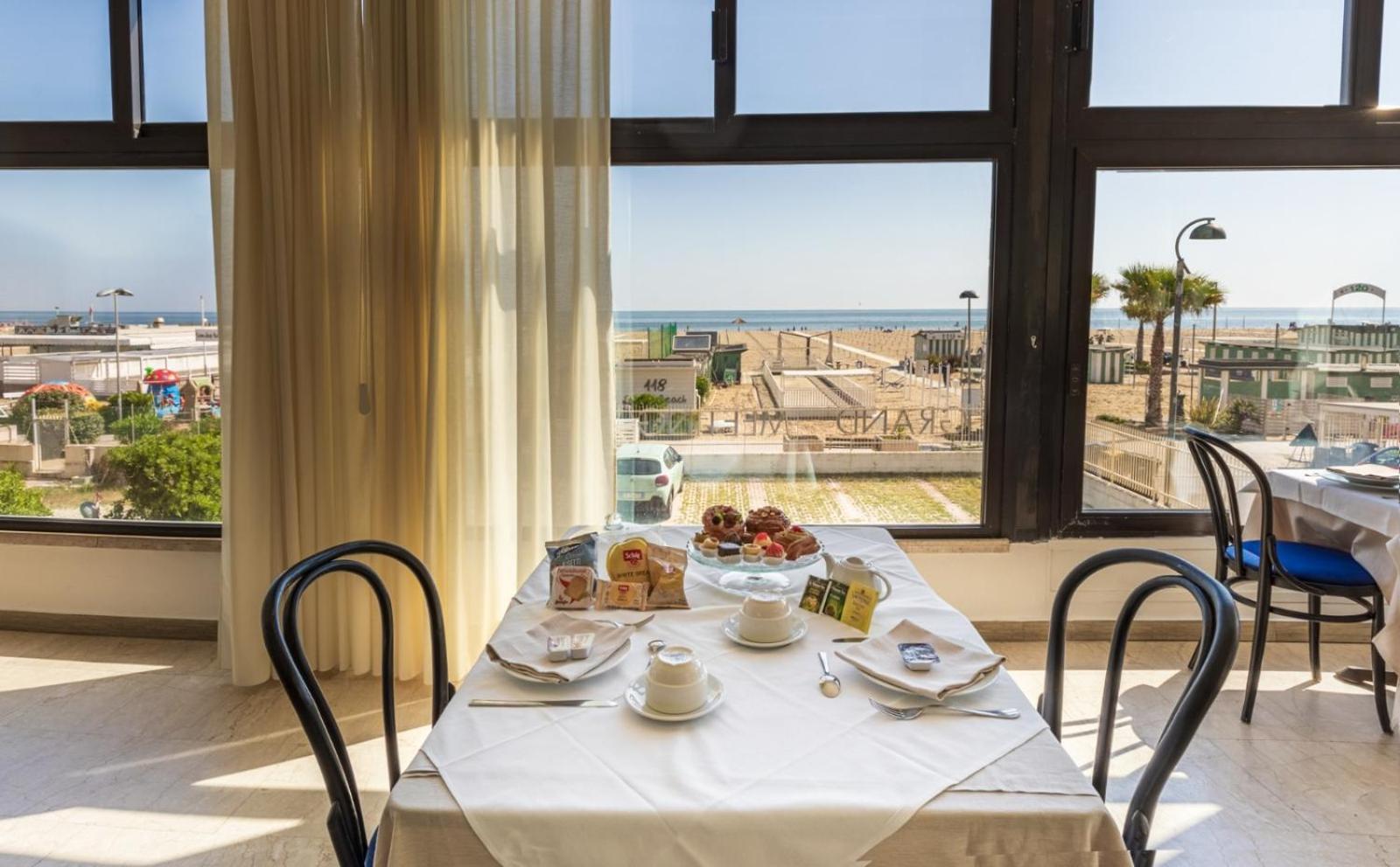 Grand Meeting Hotel Rimini Exterior foto