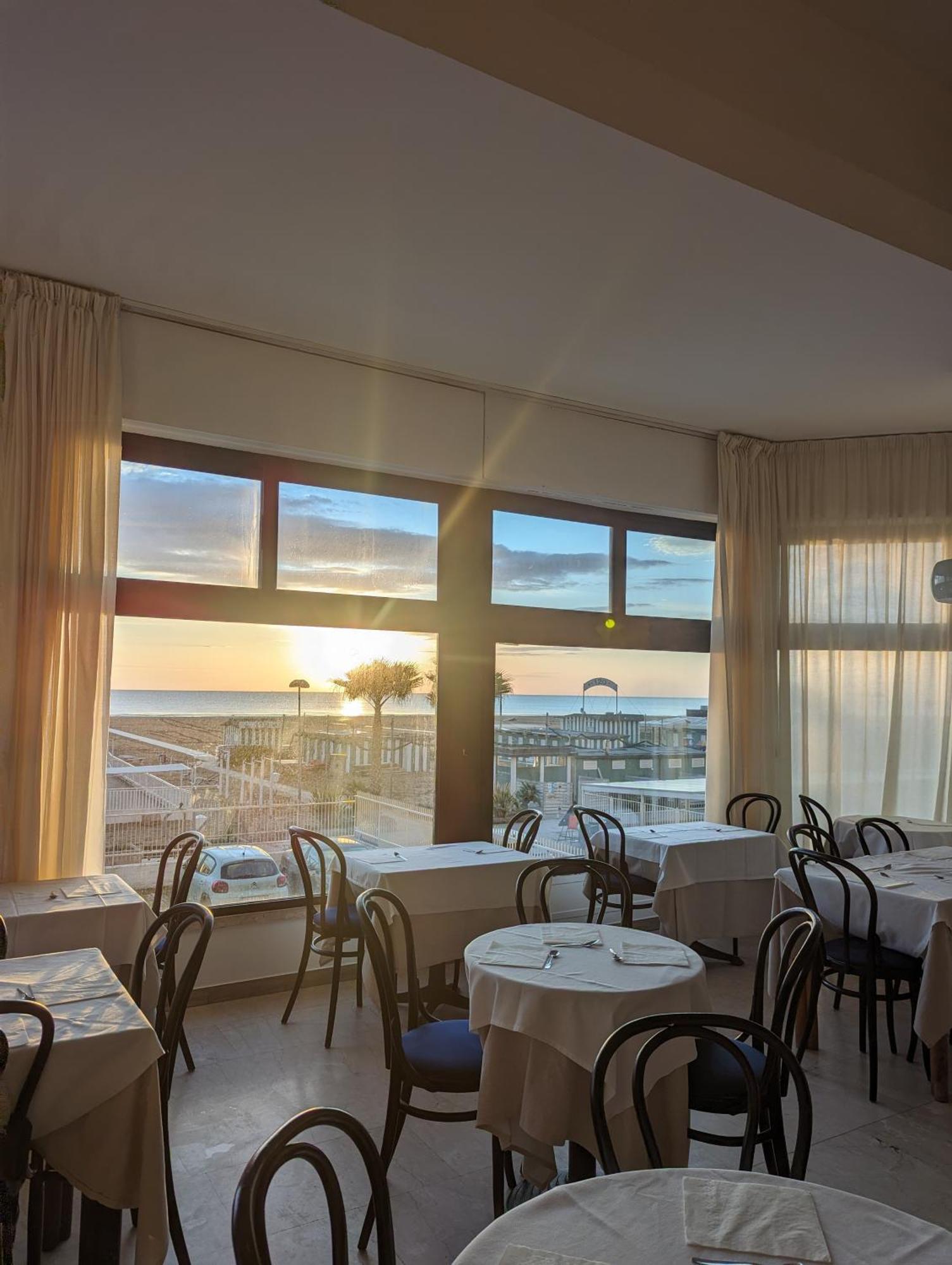 Grand Meeting Hotel Rimini Exterior foto